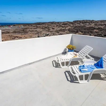 Holiday home Beach House *